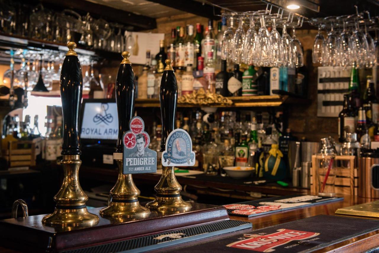 The Royal Arms Hotel Sutton Cheney Exterior foto