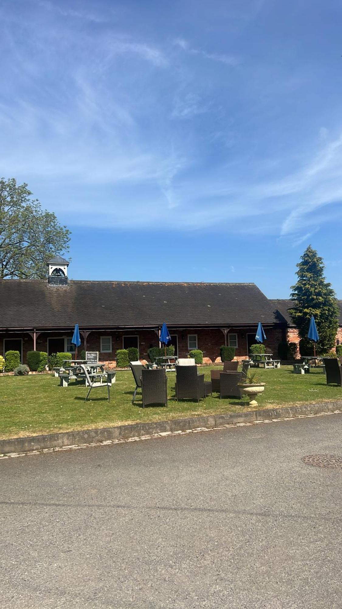 The Royal Arms Hotel Sutton Cheney Exterior foto